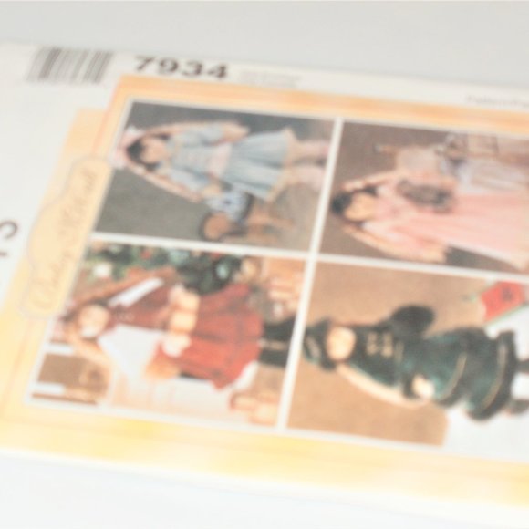 1992 McCall's Crafts DOLL CLOTHS Package #7934 Sewing Pattern Doll Collection - Picture 2 of 4